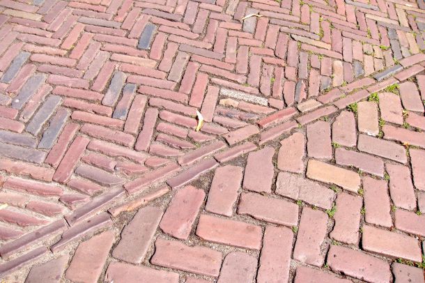 Kinderdijk Ride Brick Road