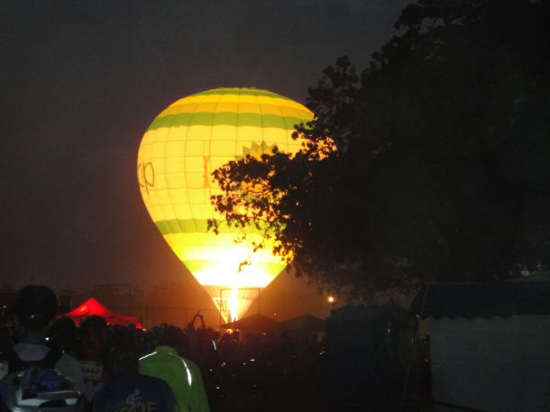 MS150 2011 La Grange Start Balloon