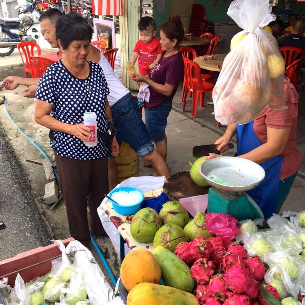 titi-coconut-water-eugene