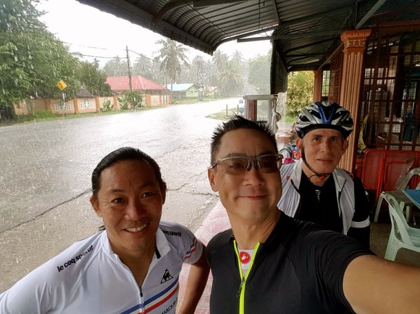 s-thailand-tour-1-torrential-rain-leslie