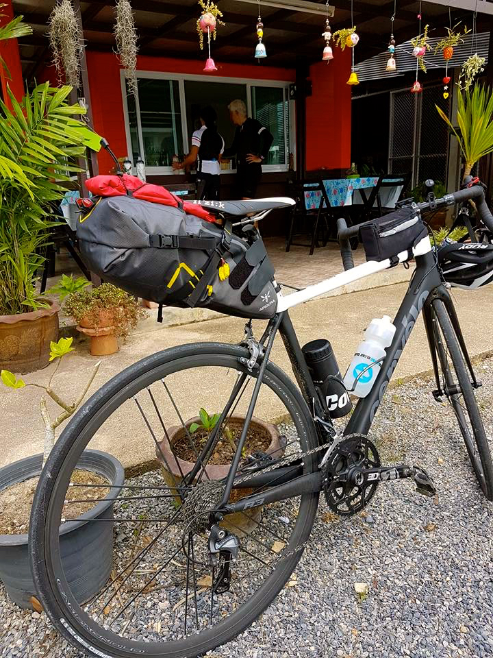 s-thailand-tour-3-make-that-a-large-cold-drink-leslie