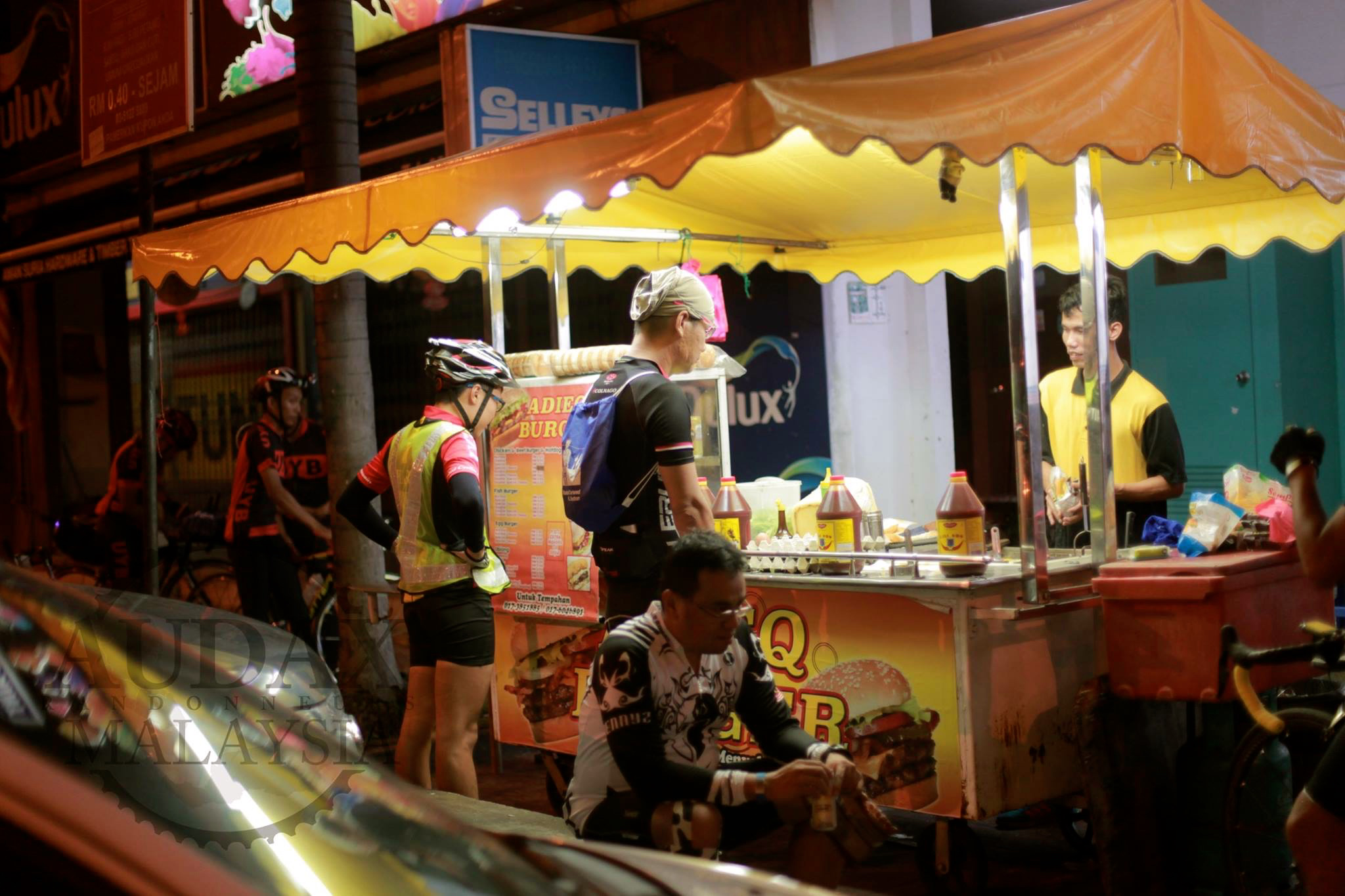 Audax BRM300 Ramly Burger Sam Tow.png