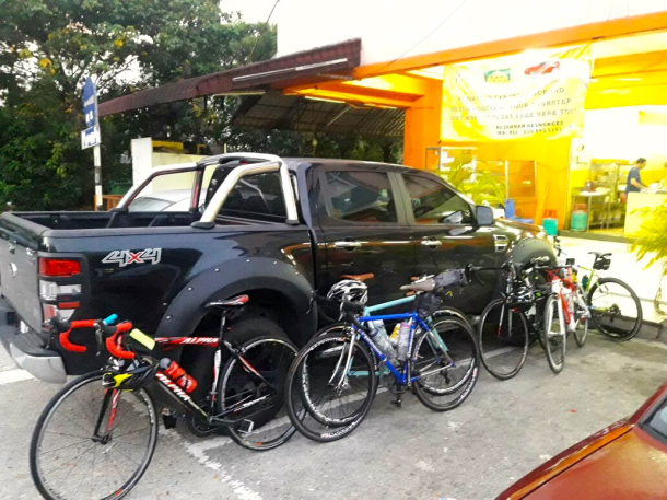 rotary-kl-to-teluk-intan-support-vehicle-ivan-wong-wai-keong