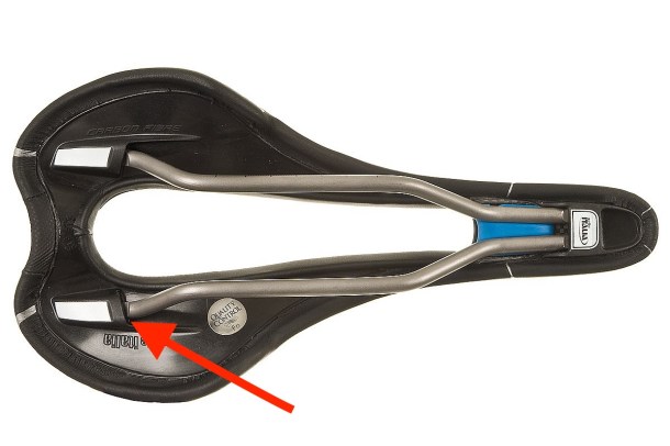 Selle Italia Superflow Saddle Arrow