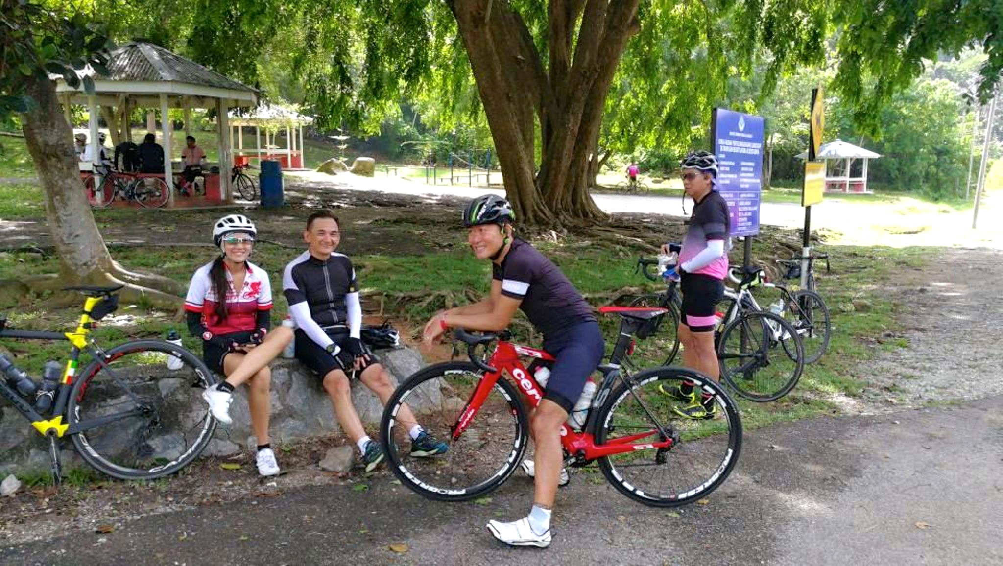 R@SKLs Morib Hanging Out Lee Heng Keng