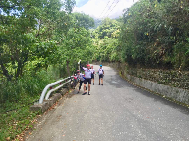 Day 3 Mid-climb rst stop Arthur Ang