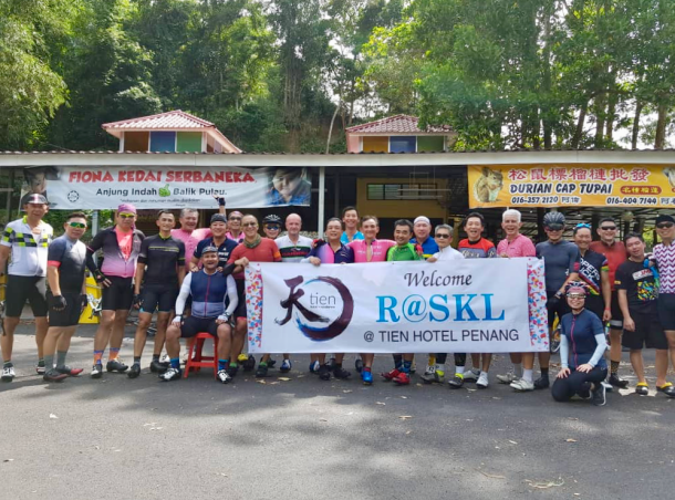 CFAL 2018 Day 1 Top of Tun Sardon Climb TH Lim