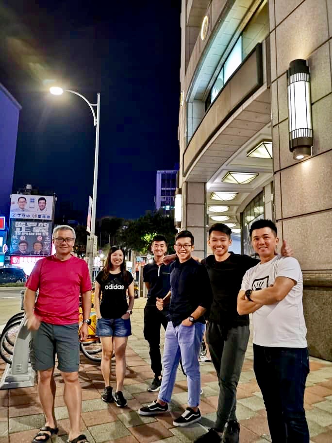 75C7A770-FC7D-4B6B-B2F0-C816107AF4ED