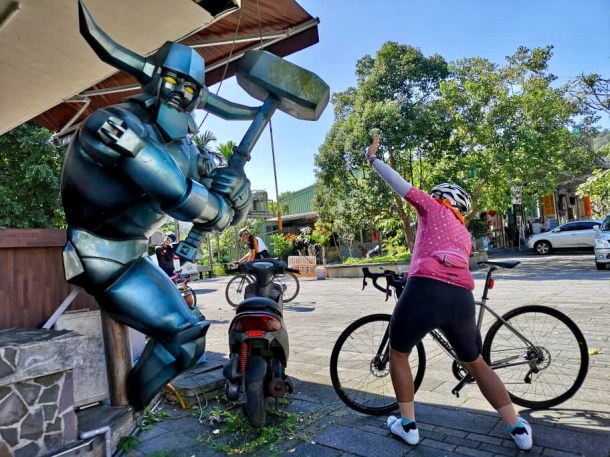 F837F2C0-7C23-47E3-95B8-0F61D3134A27